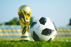 世界杯2026-Hans Sama下路杀穿苍穹，C9绝境翻盘击碎100T晋级全球总决赛正赛